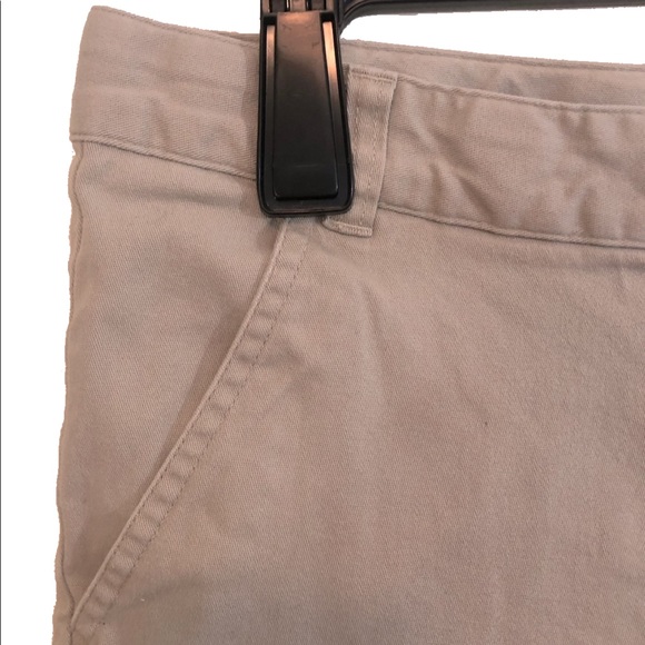 Khaki Shorts Size 16.5 - Picture 4 of 10